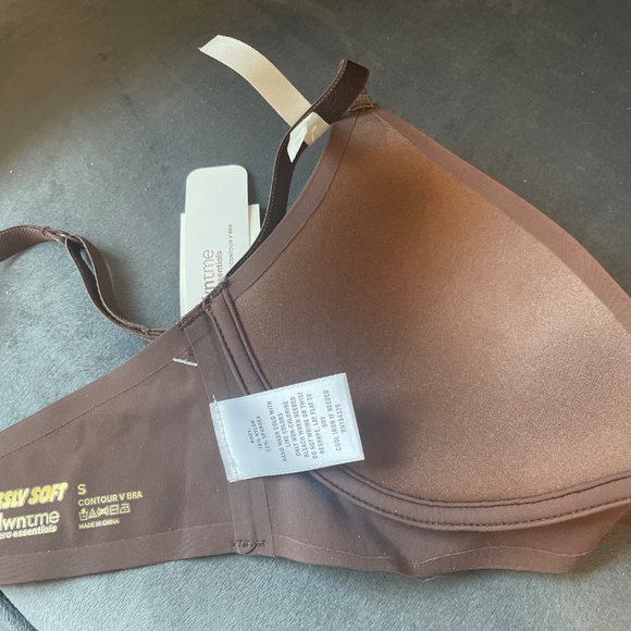 AERO ESSENTIALS V contour bra DWNTME Seriously soft - Picture 3 of 3